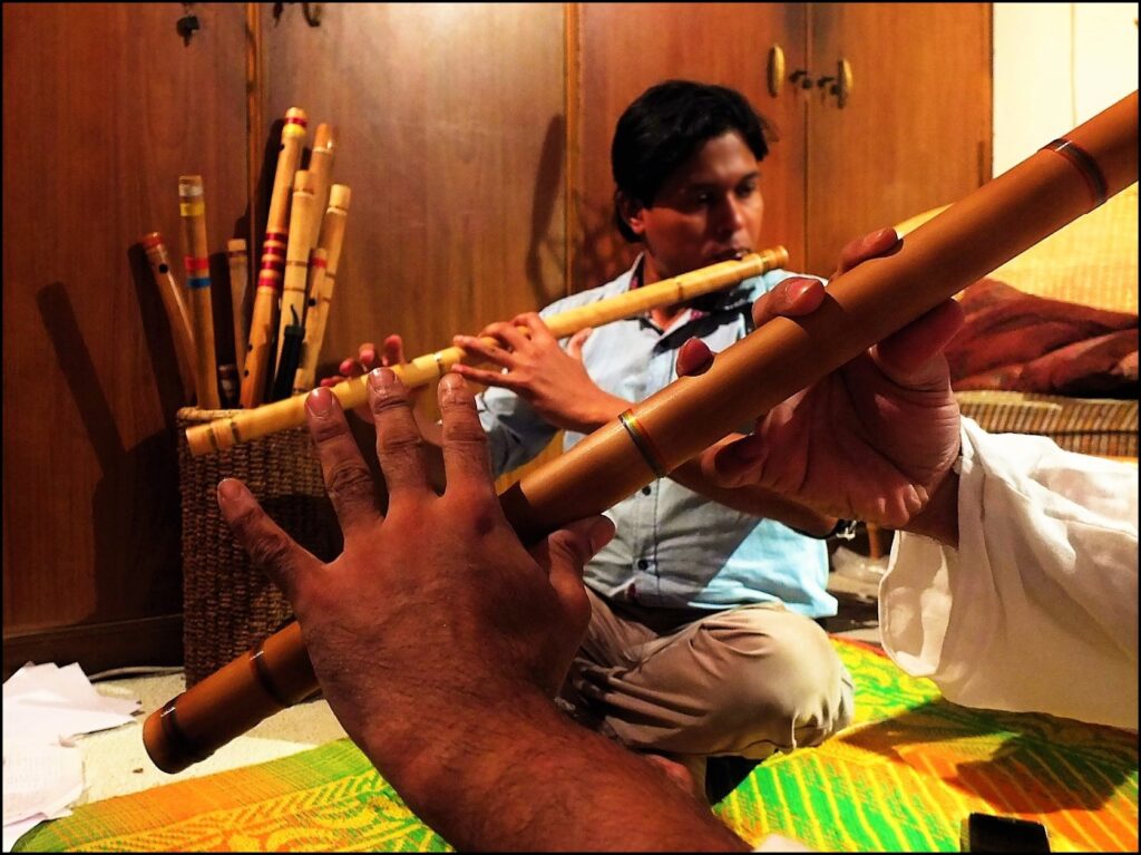 Flute Teacher Teaching flute 